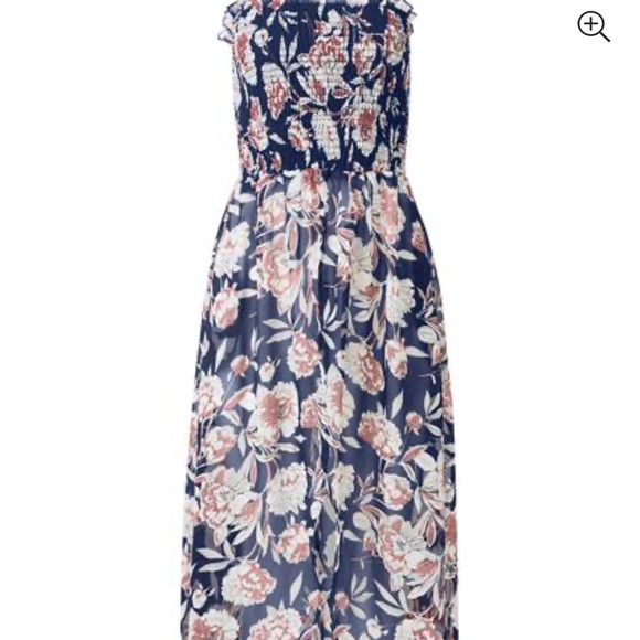 Smocked Floral High-Low Top brand new color Navy multi - Picture 3 of 6